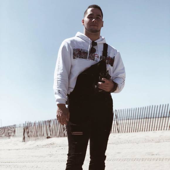 Meet your Posher, Jason - Picture 1 of 1